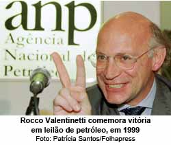 Rocco Valentinetti comemora vitria em leilo de petrleo, em 1999 - Foto: Patrcia Santos/Folhapress