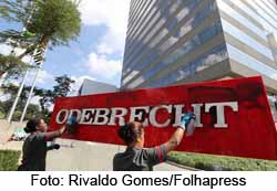 Presente em 21 pases, com 168 mil funcionrios, o Grupo Odebrecht tem receita de R$ 107,7 bilhes e lucro de R$ 498 milhes ao ano - Foto: Rivaldo Gomes/Folhapress