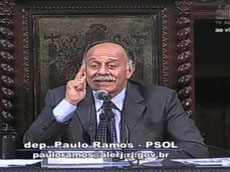 21/11/13 - Dep Paulo Ramos comenta sobre a ausncia dos participantes