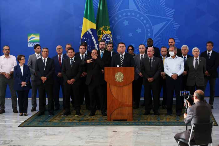 Bolsonaro e minstros aps sada de Moro e Mandetta - Foto: Pedro Ladeira / Folhapress