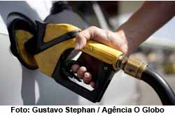 Abastecimento - Foto: Gustavo Stephan / Agência O Globo / 1.6.17