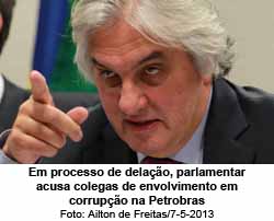 Delcídio acusa colegas de envolvimento com a Petrobras -  Foto Ailton de Freitas / 7.5.2013