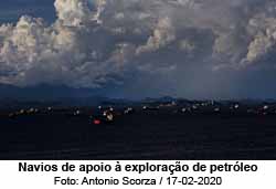 Navios de apoio  explorao de petrleo - Foto: Antonio Scorza / 17-02-2020
