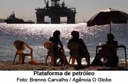 Plataforma de petrleo - Foto: Brenno Carvalho / O Globo